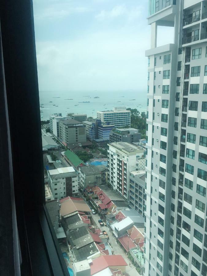 The Base Condo Pattaya Exterior photo