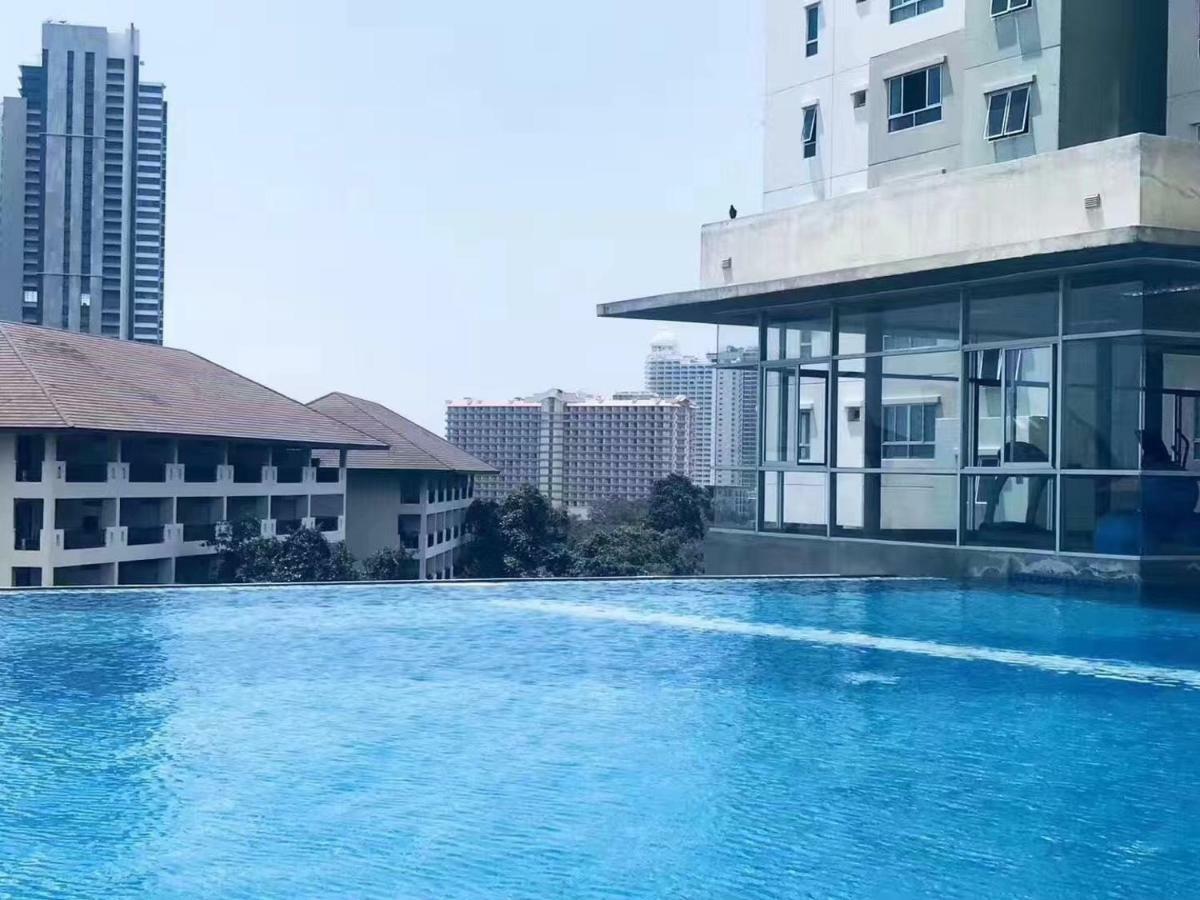 The Base Condo Pattaya Exterior photo