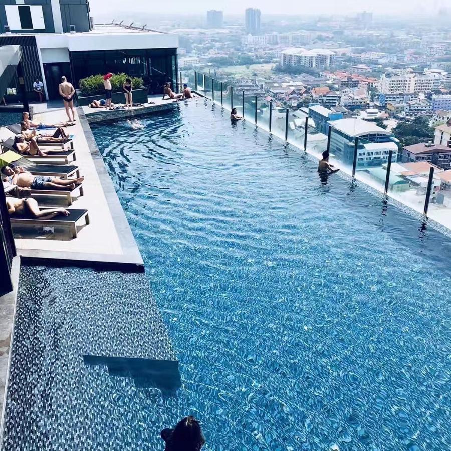 The Base Condo Pattaya Exterior photo